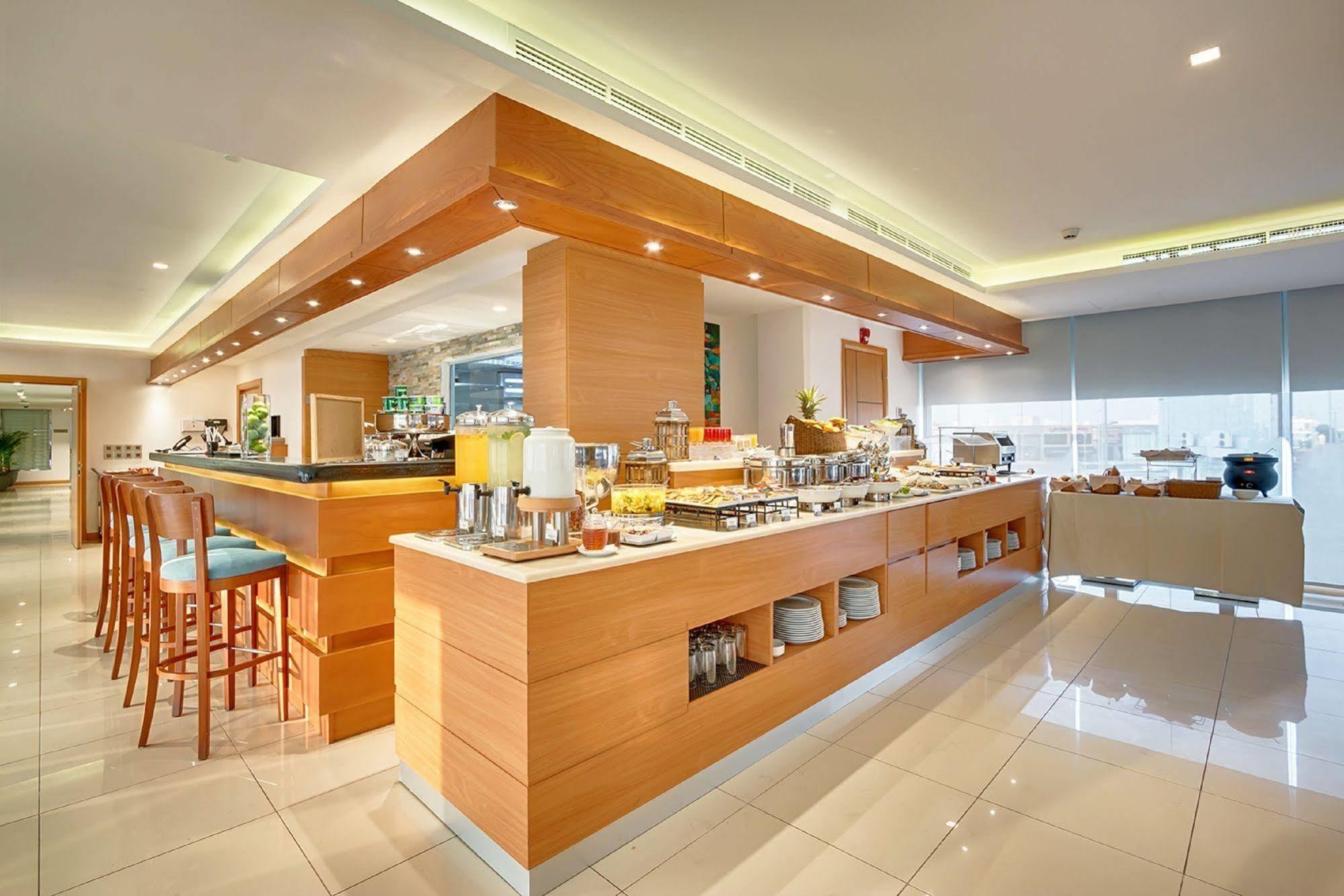 Spectrums Al Salamah Jeddah Exterior photo
